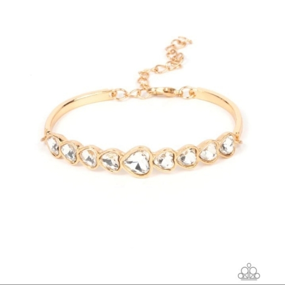 Lusty Luster Gold Bracelet Heart-shaped Rhinestones Fashion Jewerly Paparazzi - Picture 1 of 2